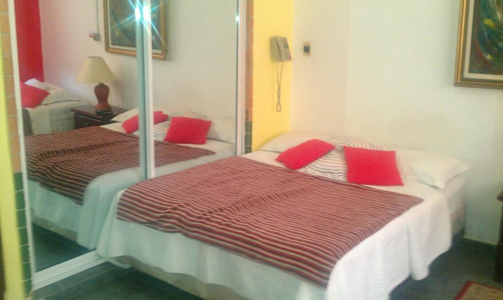 Hotel Navarro Santo Domingo Værelse billede