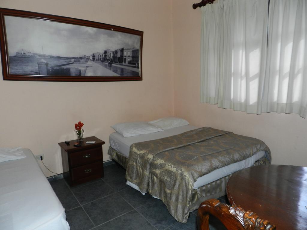 Hotel Navarro Santo Domingo Værelse billede